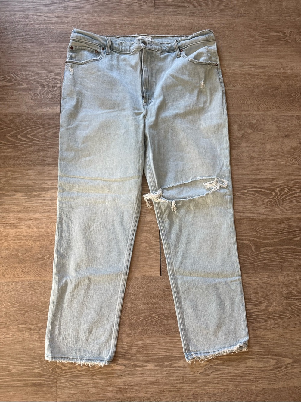 Abercrombie & Fitch 90s Straight Ultra High Rise